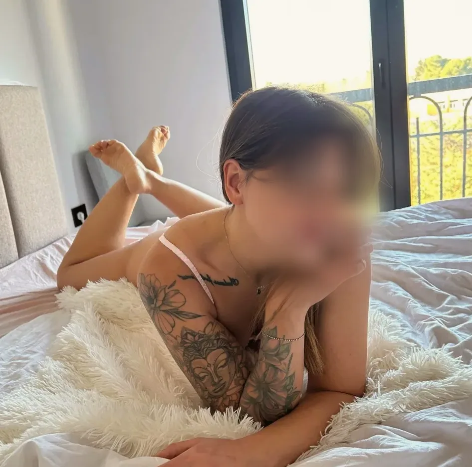 Isla, 34